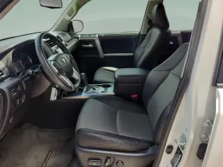 Toyota 4Runner 2017 4x2 SR5 4dr SUV