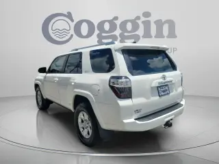 Toyota 4Runner 2017 4x2 SR5 4dr SUV