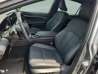 Toyota Camry 2025 SE 4dr Sedan