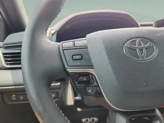 Toyota Camry 2025 SE 4dr Sedan
