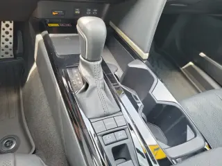 Toyota Camry 2025 SE 4dr Sedan