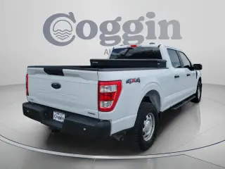 Ford F-150 2022 4x4 XL 4dr SuperCrew 5.5 ft. SB