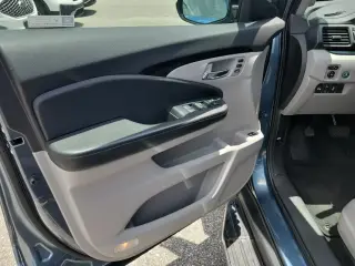 Honda Pilot 2020 AWD Touring 4dr SUV w/Rear Captain's Chairs