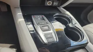 Honda Pilot 2020 AWD Touring 4dr SUV w/Rear Captain's Chairs