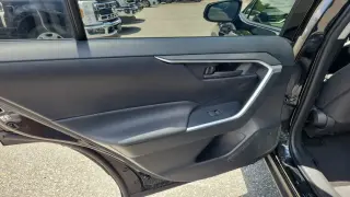 Toyota RAV4 2019 LE 4dr SUV