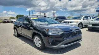 Toyota RAV4 2019 LE 4dr SUV