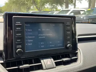 Toyota RAV4 2019 LE 4dr SUV