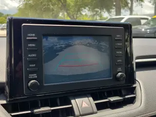 Toyota RAV4 2019 LE 4dr SUV