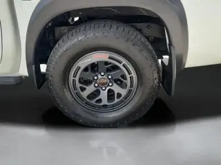 Nissan Frontier 2023 4x2 PRO-X 4dr Crew Cab 5 ft. SB