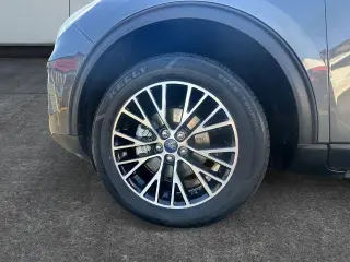 Ford Escape Plug-In Hybrid 2022 Titanium 4dr SUV