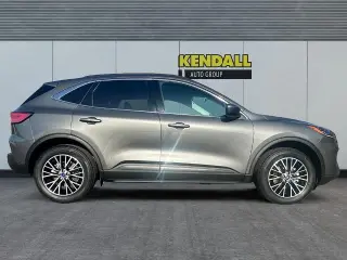 Ford Escape Plug-In Hybrid 2022 Titanium 4dr SUV