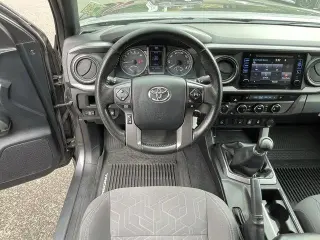 Toyota Tacoma 2016 4x4 SR V6 4dr Double Cab 5.0 ft SB