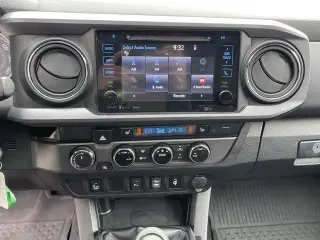 Toyota Tacoma 2016 4x4 SR V6 4dr Double Cab 5.0 ft SB