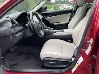 Honda Insight 2022 Touring 4dr Sedan