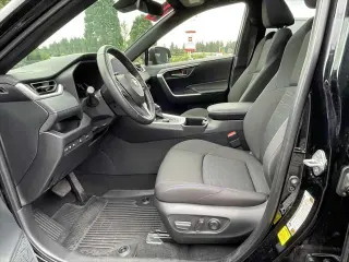 Toyota RAV4 Hybrid 2025 AWD SE 4dr SUV