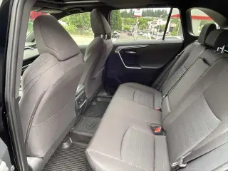 Toyota RAV4 Hybrid 2025 AWD SE 4dr SUV