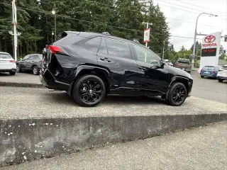 Toyota RAV4 Hybrid 2025 AWD SE 4dr SUV