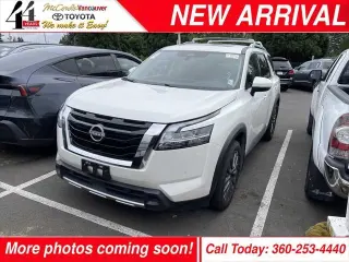 Nissan Pathfinder 2023 AWD SL 4dr SUV