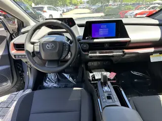 Toyota Prius Plug-in Hybrid 2025 SE 4dr Hatchback