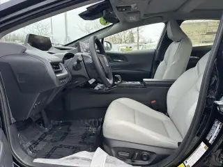 Toyota Prius 2024 AWD Limited 4dr Hatchback