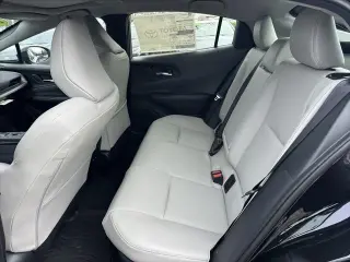 Toyota Prius 2024 AWD Limited 4dr Hatchback