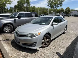 Toyota Camry 2014 SE 4dr Sedan