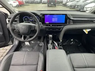 Toyota Camry 2025 XLE 4dr Sedan