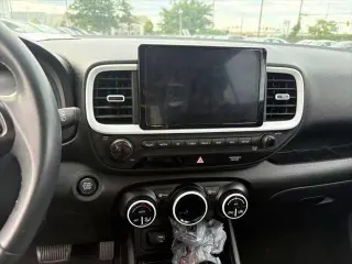 Hyundai VENUE 2023 Limited 4dr Crossover