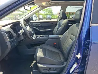 Nissan Rogue 2022 AWD Platinum 4dr Crossover