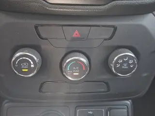 Jeep Renegade 2018 4x4 Sport 4dr SUV