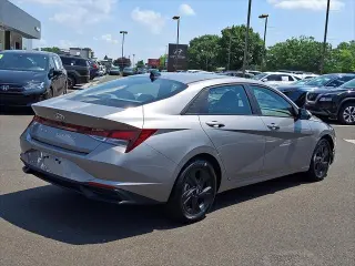 Hyundai ELANTRA 2023 SEL 4dr Sedan SULEV