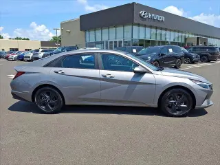 Hyundai ELANTRA 2023 SEL 4dr Sedan SULEV
