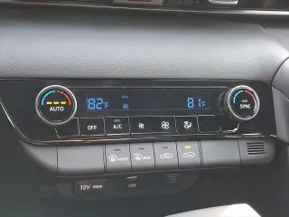Hyundai ELANTRA 2025 SEL Sport 4dr Sedan