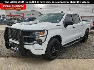Chevrolet Silverado 1500 2023 4x2 Custom 4dr Crew Cab 5.8 ft. SB