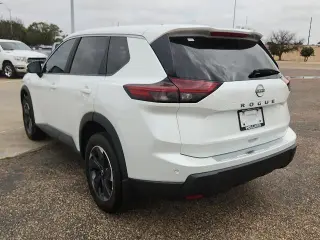 Nissan Rogue 2025 SV 4dr Crossover