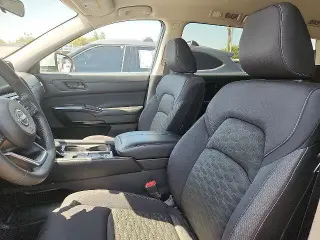 Nissan Pathfinder 2024 SV 4dr SUV