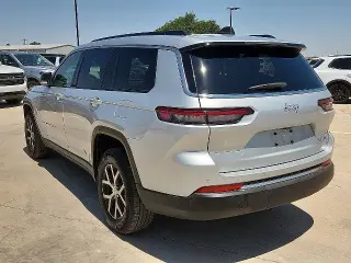 Jeep Grand Cherokee L 2025 4x2 Limited 4dr SUV