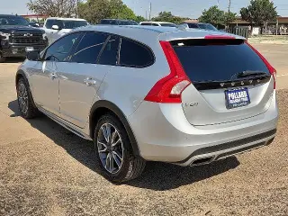 Volvo V60 Cross Country 2018 AWD T5 Premier 4dr Wagon