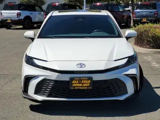 Toyota Camry 2025 SE 4dr Sedan