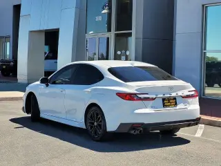 Toyota Camry 2025 SE 4dr Sedan