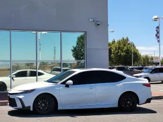 Toyota Camry 2025 SE 4dr Sedan