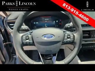 Ford Escape 2023 AWD Platinum 4dr SUV