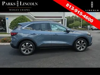 Ford Escape 2023 AWD Platinum 4dr SUV