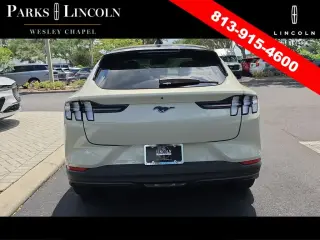 Ford Mustang Mach-E 2025 AWD Select 4dr SUV