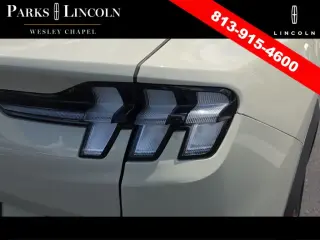 Ford Mustang Mach-E 2025 AWD Select 4dr SUV