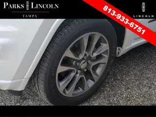 Jeep Grand Cherokee 2017 4x2 Overland 4dr SUV