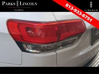 Jeep Grand Cherokee 2017 4x2 Overland 4dr SUV