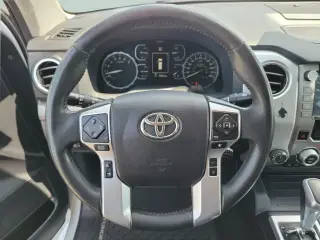Toyota Tundra 2021 4x4 SR5 4dr CrewMax Cab Pickup SB
