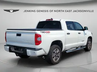 Toyota Tundra 2021 4x4 SR5 4dr CrewMax Cab Pickup SB