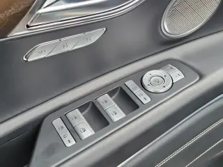 Genesis GV80 2022 AWD 2.5T 4dr SUV